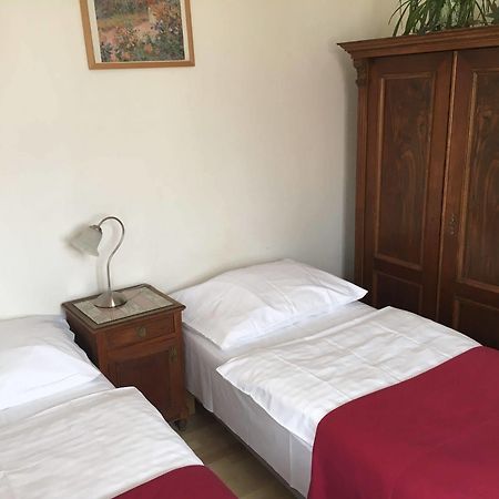 Hostel Rosemary Prága Kültér fotó