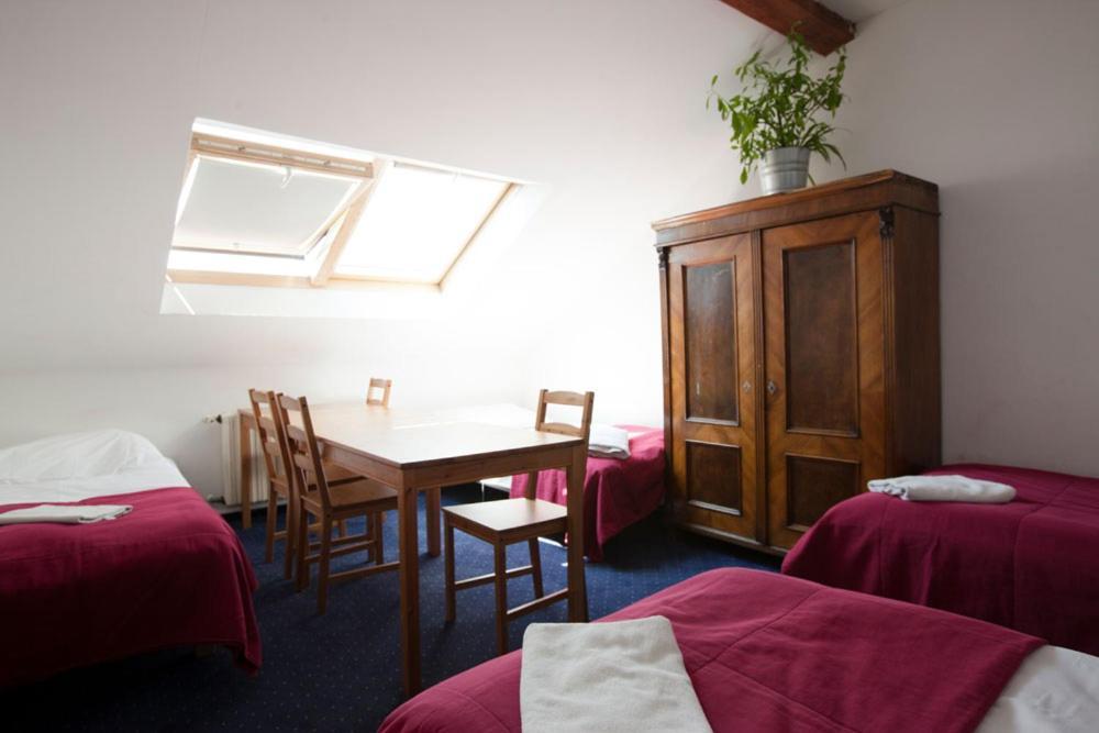 Hostel Rosemary Prága Kültér fotó