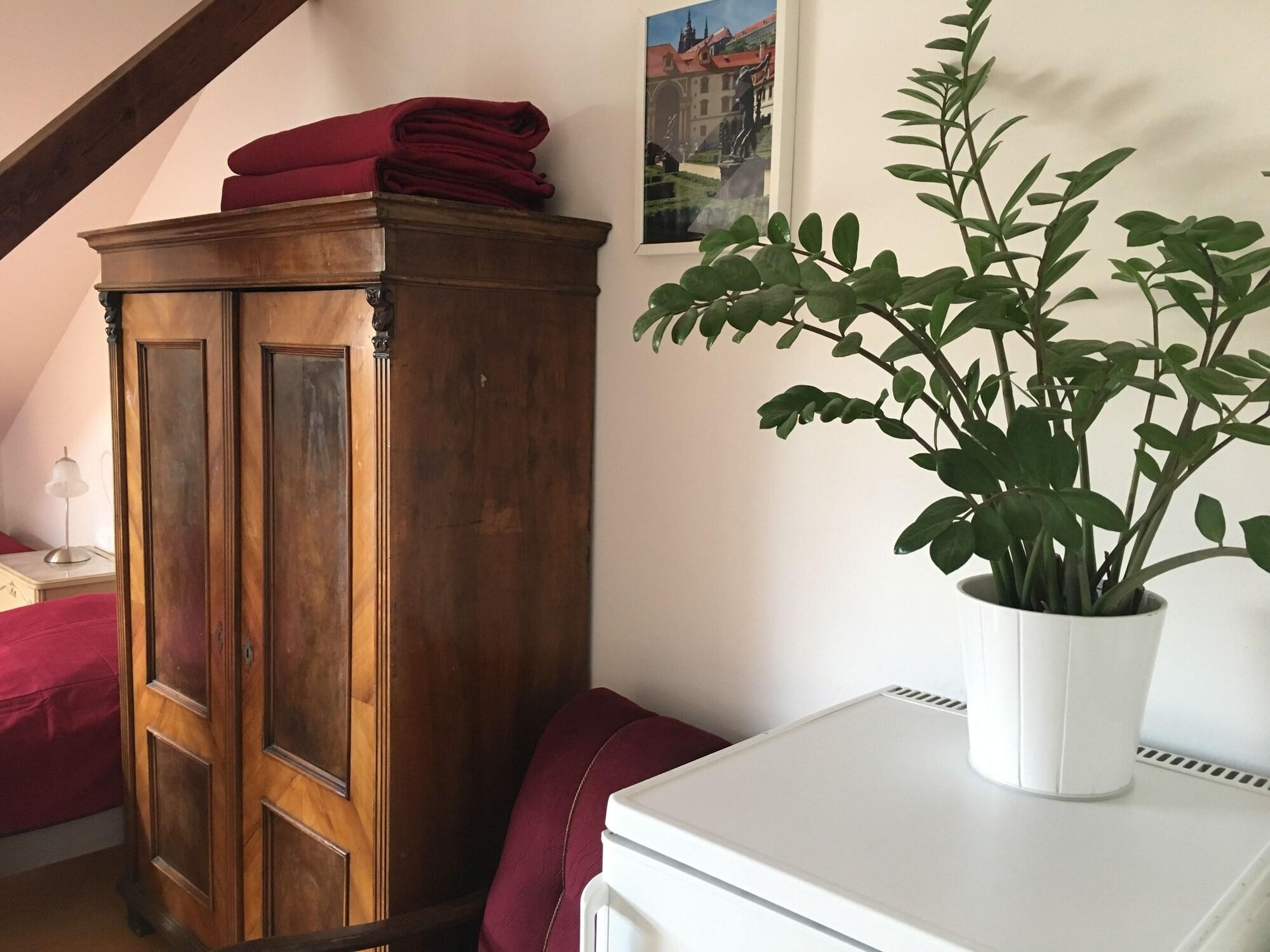 Hostel Rosemary Prága Kültér fotó