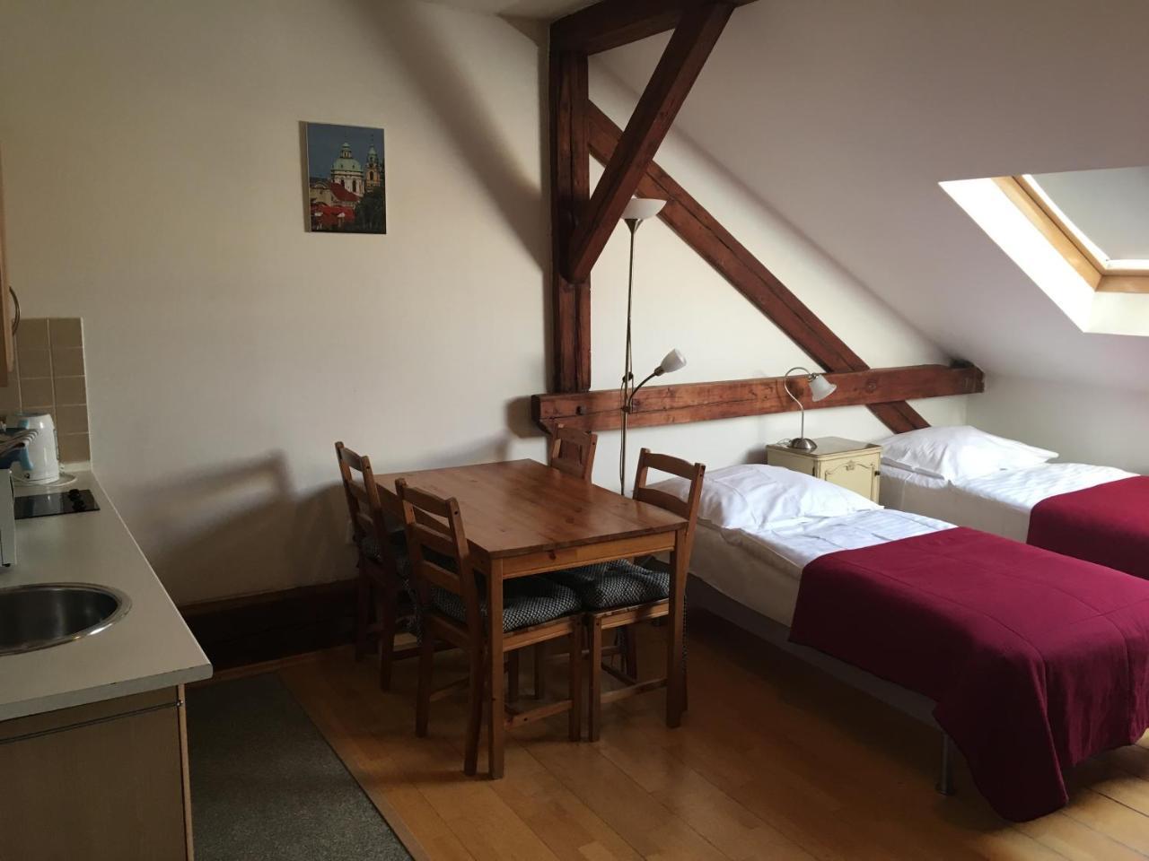 Hostel Rosemary Prága Kültér fotó